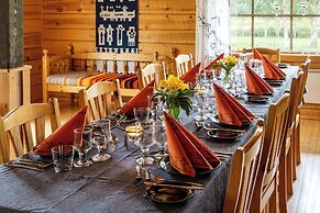 Overwater Hut Kuusamo