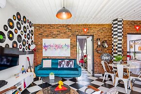 Retro-vintage New Yorker Apartment in Centurion