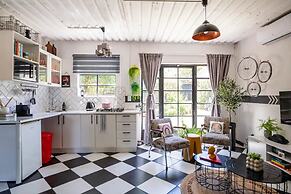 Retro-vintage New Yorker Apartment in Centurion