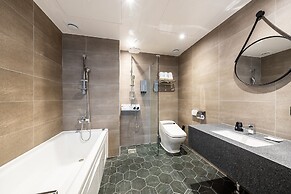 Brown Dot Hotel Suwon