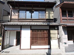 Marukyo Gakurinan