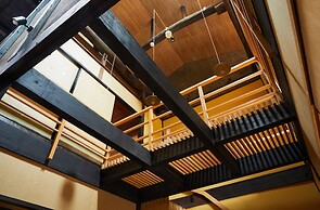 Marukyo Gakurinan