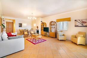 Vilamoura Family Apartment