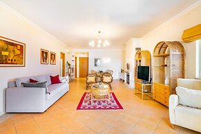 Vilamoura Family Apartment
