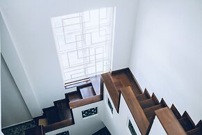 B Villa