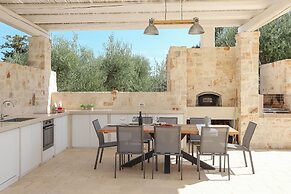 TD Trulli Balice Luxury Retreat with Pool