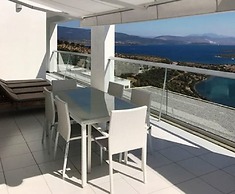 2 Bed Penthouse Apartment With Stunning Sea View
