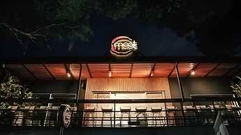 Moet Medellin Hotel