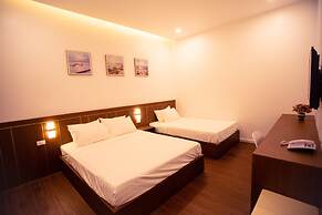 Marina Hotel