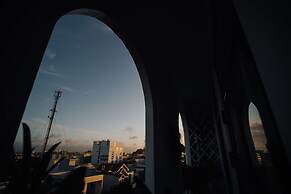 Marina Hotel