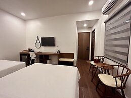 Marina Hotel