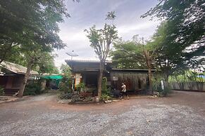 OYO 1105 Lawan Garden Resort