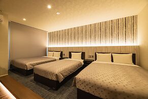 GRAND BASE Hakatamon