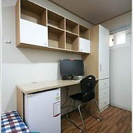Happy House Jongno