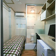 Happy House Jongno