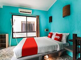 OYO 1103 Pirates House Hotel