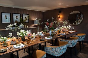 The Falcon Hotel