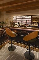 The Falcon Hotel