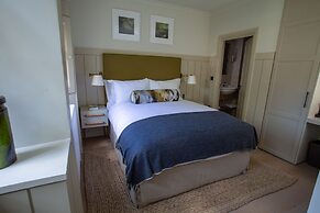 The Falcon Hotel