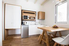 Theros Luxury Villas