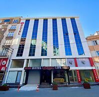 Grand Life Hotel