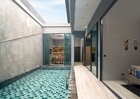 The Gems Mining Pool Villas Pattaya