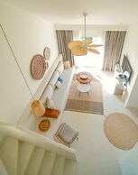 Pilos Suites