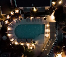 Pilos Suites