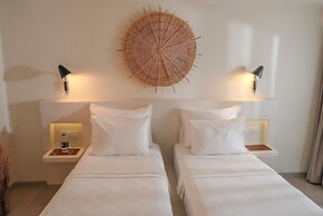 Pilos Suites