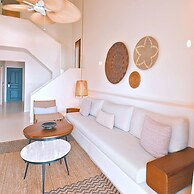 Pilos Suites