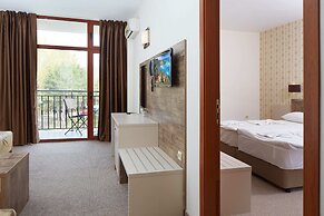 Hotel Lira