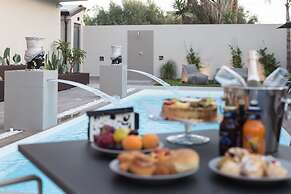 Giafra Rooms