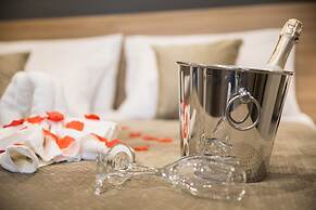 Giafra Rooms