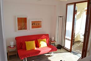 House Esperia