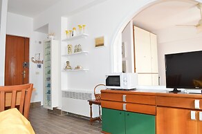House Esperia