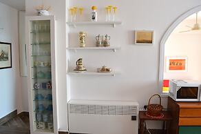 House Esperia