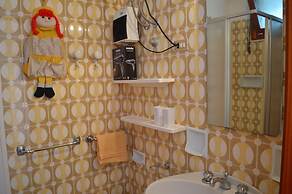 House Esperia
