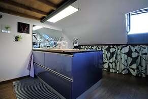 ILA1505 House Golia