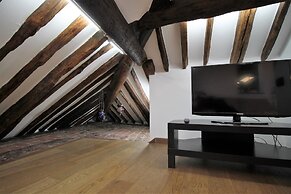 ILA1505 House Golia