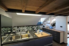 ILA1505 House Golia