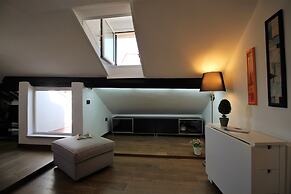 ILA1505 House Golia
