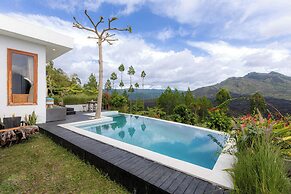 Sari Sky Villa