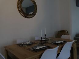Santoriviera House