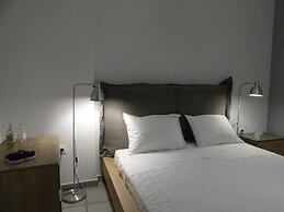 Santoriviera House