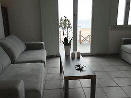 Santoriviera House