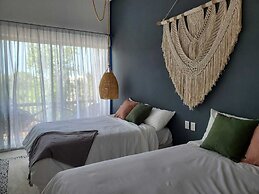 Sanyama Holbox