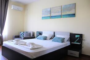 Solei Apartments