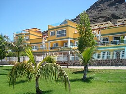 Golden Beach Puerto de Mogan