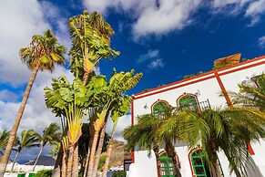 Golden Beach Puerto de Mogan