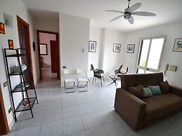 Charming Holiday Home Near The Beach With A Terrace, Pets